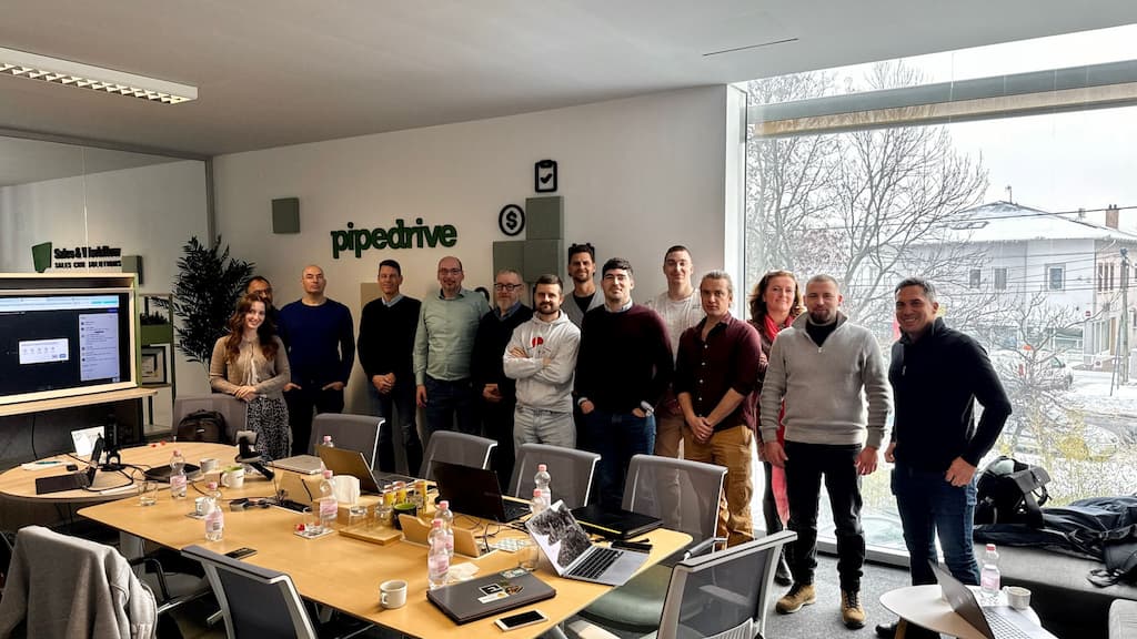CRM rendszer bevezetés workshop résztvevői a Sales and Workflow tréningstúdiójában